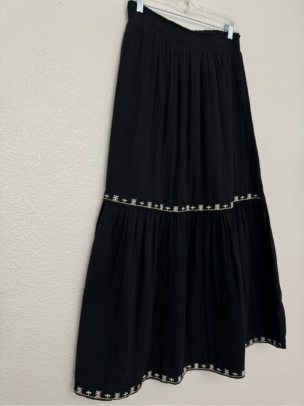 Dizzy Lizzy Black Embroidered Boho Maxi Skirt Size Small - Picture 5 of 12